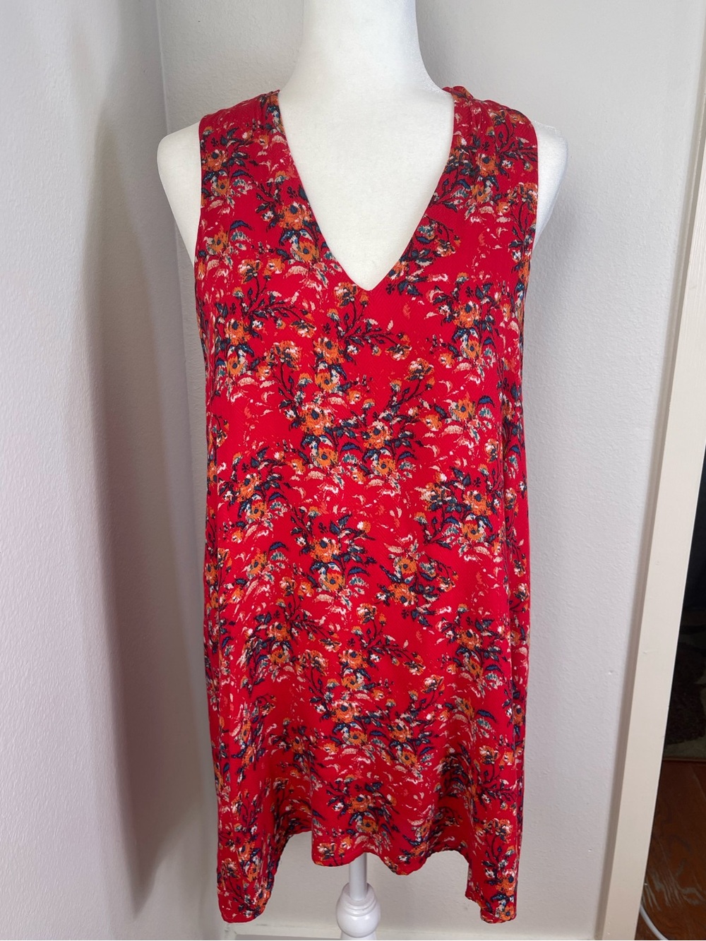 Charles Henry Boho Red Floral V-Neck Shift Dress Size Small